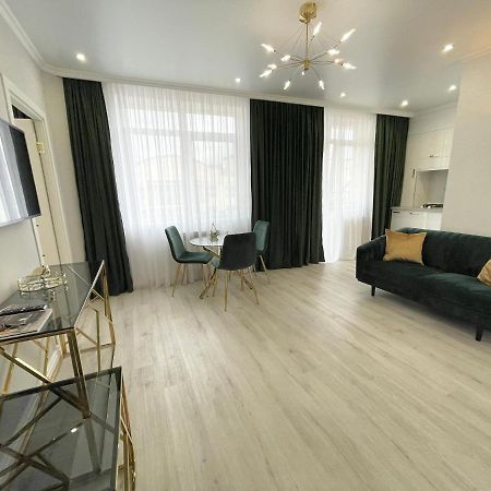 Luxury Emerald Apartments Irpin Εξωτερικό φωτογραφία
