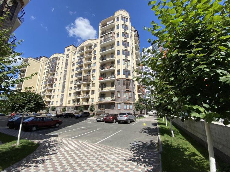 Luxury Emerald Apartments Irpin Εξωτερικό φωτογραφία
