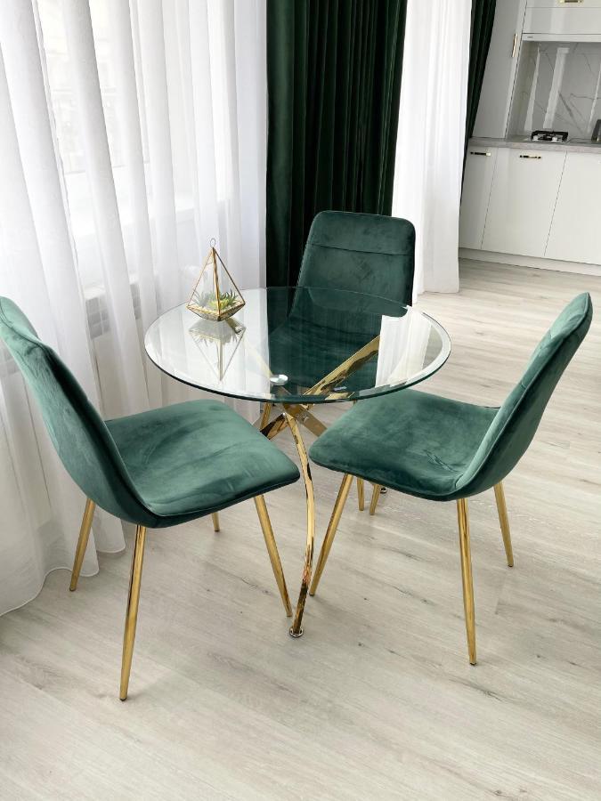 Luxury Emerald Apartments Irpin Εξωτερικό φωτογραφία